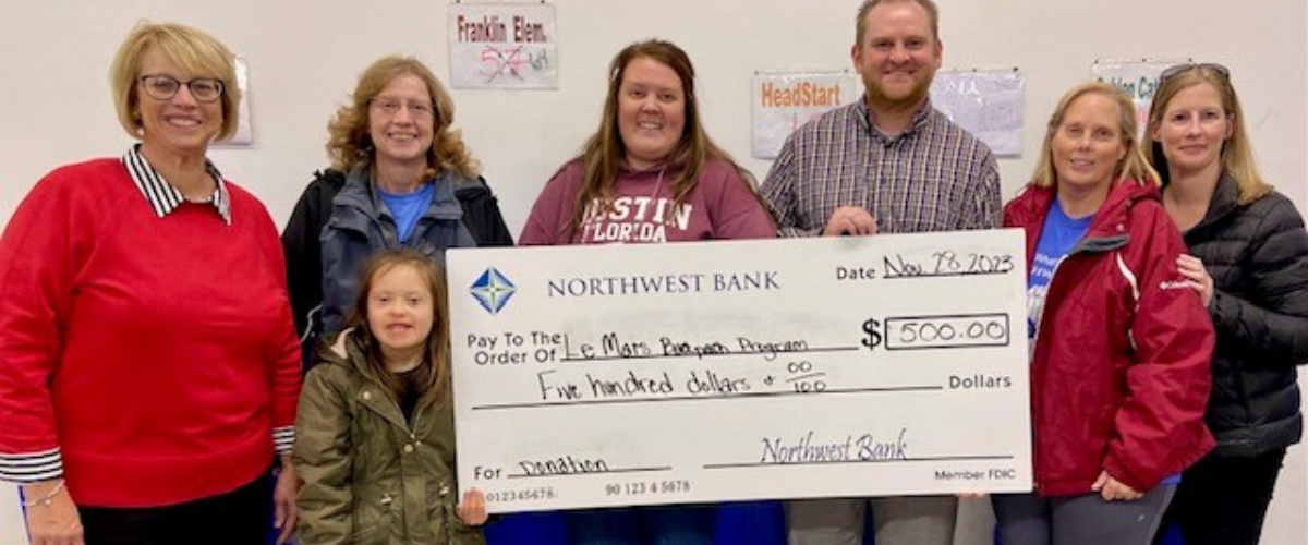 Northwest Bank Donates $500 to Le Mars Backpack Program