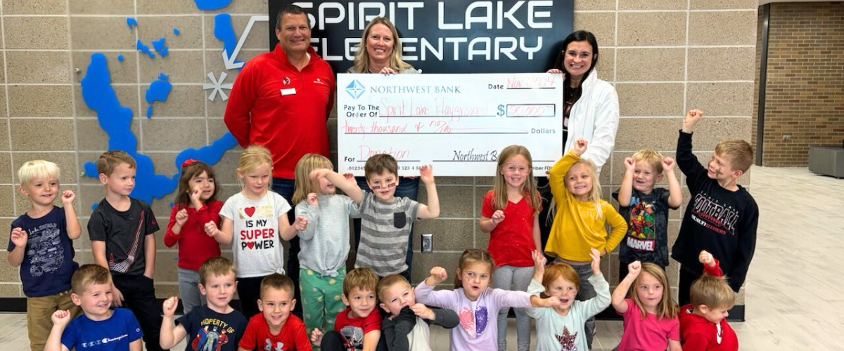 Northwest Bank Donation to Spirit Lake Community Schools